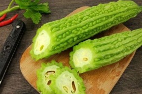 苦瓜吃瓜视频网,揭秘苦瓜美食新潮流